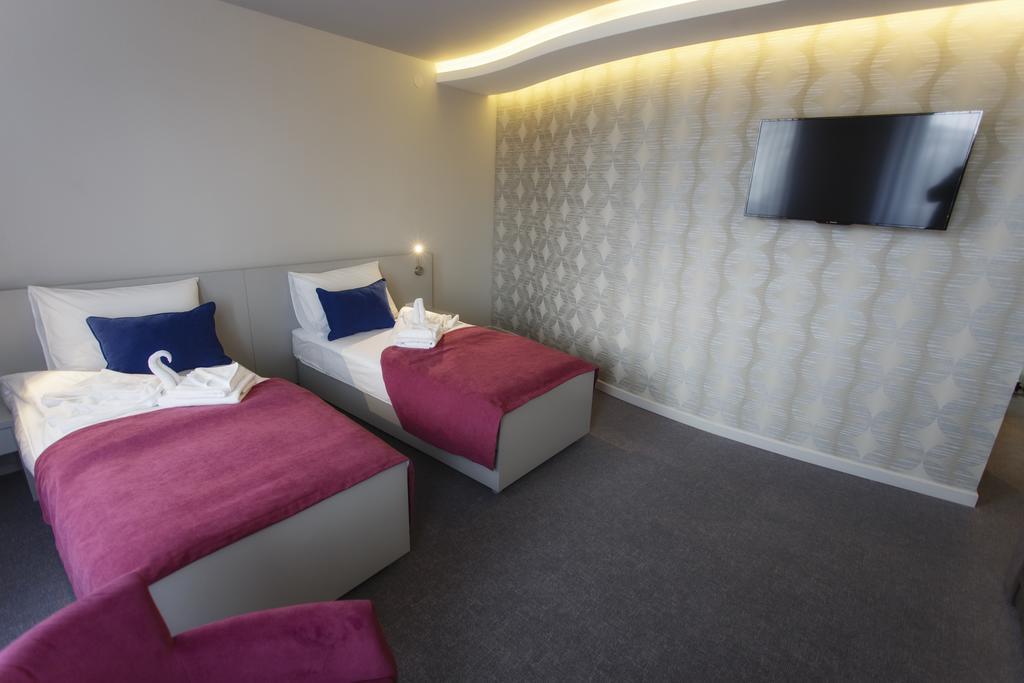 Hotel Kragujevac Quarto foto