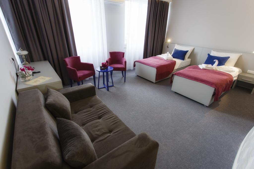 Hotel Kragujevac Quarto foto